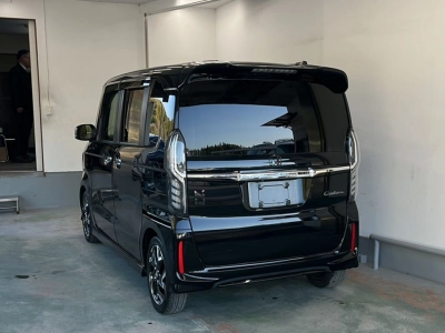 HONDA N BOX CUSTOM