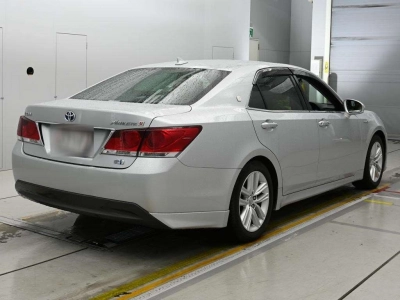 TOYOTA CROWN HYBRID
