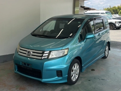 HONDA FREED SPIKE