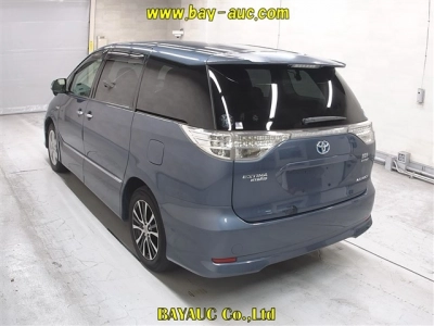 TOYOTA ESTIMA HYBRID