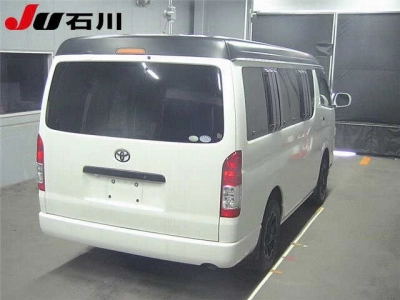 TOYOTA HIACE WAGON