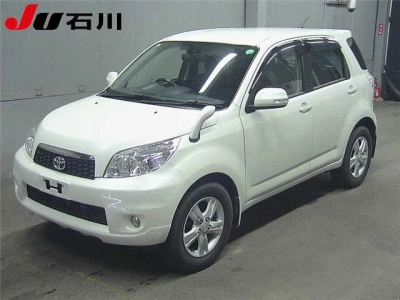 TOYOTA RUSH