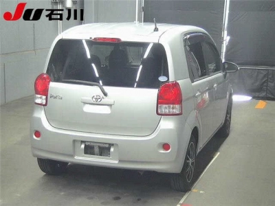 TOYOTA PORTE