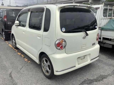 DAIHATSU MOVE LATTE