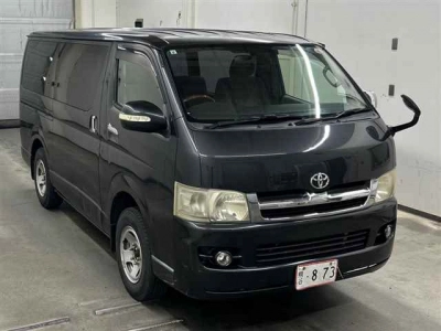 TOYOTA REGIUS VAN