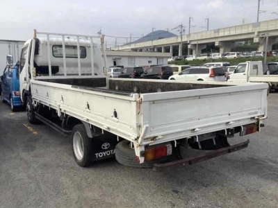 TOYOTA DYNA