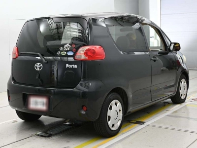TOYOTA PORTE