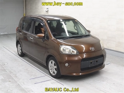 TOYOTA PORTE