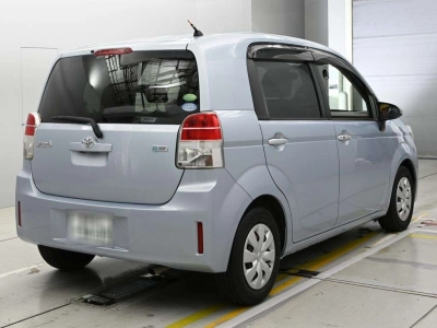 TOYOTA SPADE