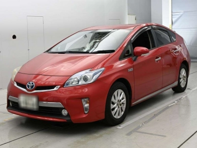 TOYOTA PRIUS PHV