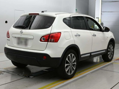 NISSAN DUALIS