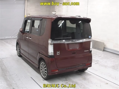 HONDA N BOX CUSTOM