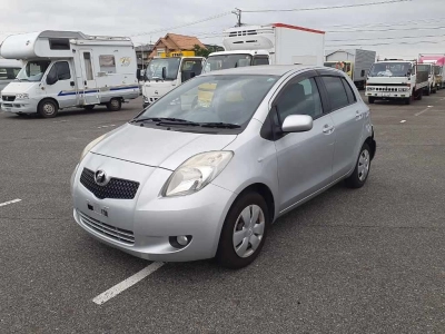 TOYOTA VITZ