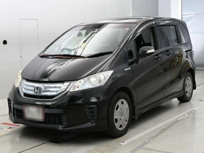 HONDA FREED HYBRID