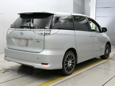 TOYOTA ESTIMA HYBRID