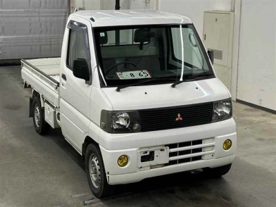 MITSUBISHI MINICAB TRUCK