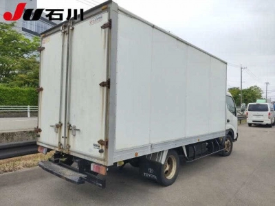 TOYOTA DYNA