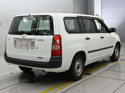 TOYOTA SUCCEED VAN