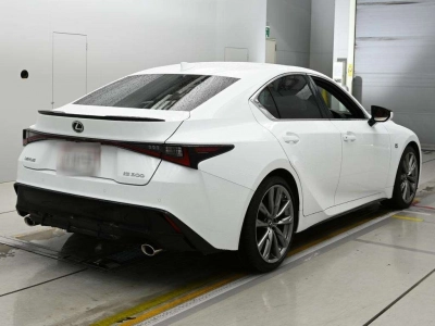 LEXUS IS