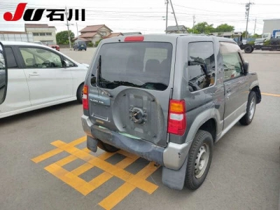 MITSUBISHI PAJERO MINI