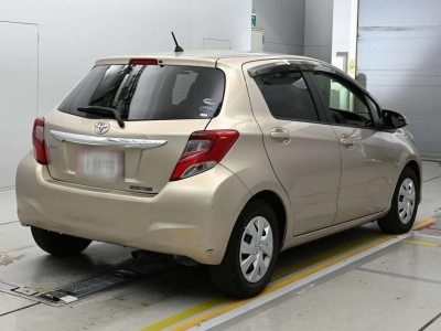 TOYOTA VITZ
