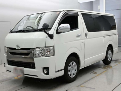 TOYOTA REGIUS VAN