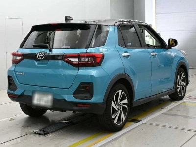 TOYOTA RAIZE
