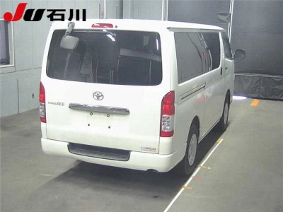 TOYOTA REGIUS VAN