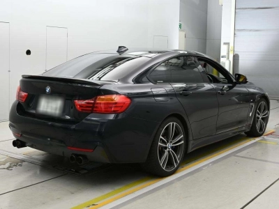 BMW 4 SERIES