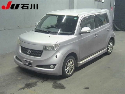 TOYOTA BB