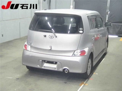 TOYOTA BB