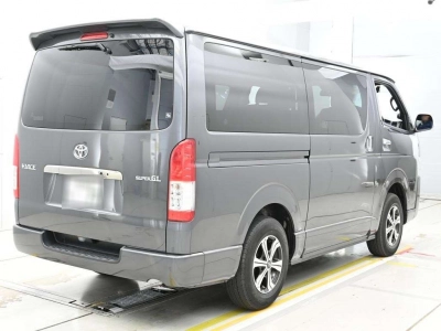 TOYOTA REGIUS VAN