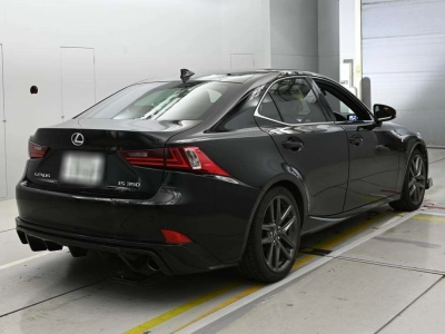 LEXUS IS