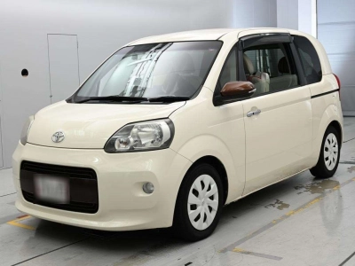 TOYOTA PORTE