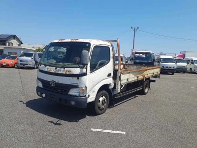 TOYOTA DYNA TRUCK