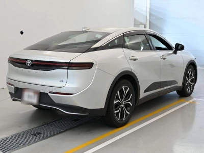 TOYOTA CROWN CROSSOVER