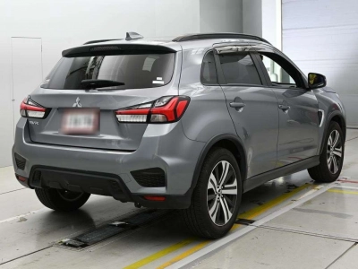 MITSUBISHI RVR