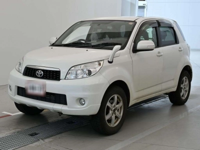TOYOTA RUSH