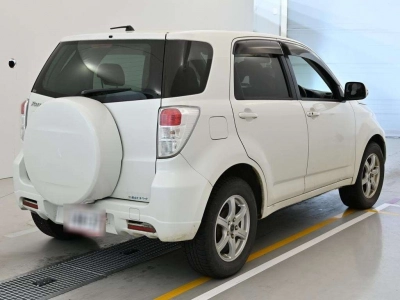 TOYOTA RUSH