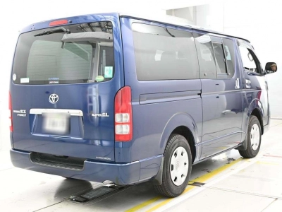 TOYOTA REGIUS VAN