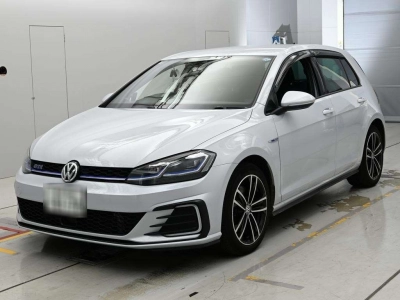 VOLKSWAGEN GOLF GTE