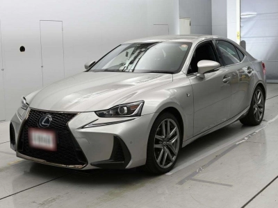 LEXUS IS