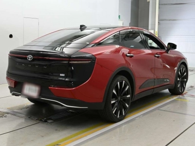 TOYOTA CROWN CROSSOVER