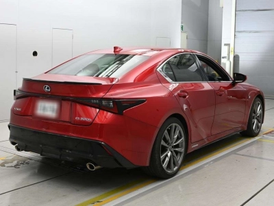 LEXUS IS