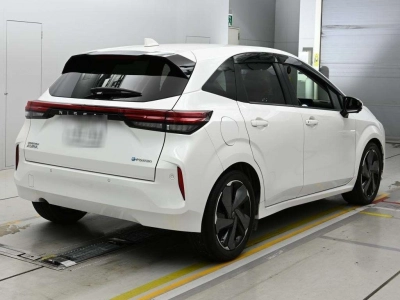 NISSAN AURA