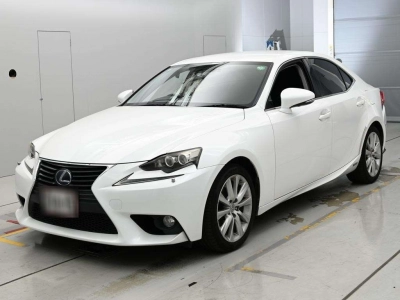 LEXUS IS