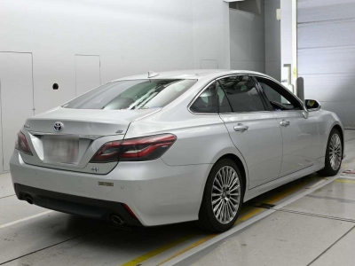 TOYOTA CROWN HYBRID
