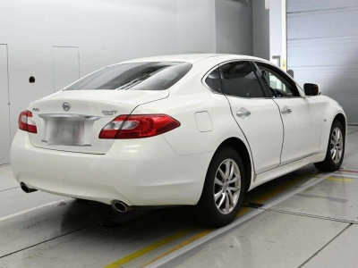 NISSAN FUGA