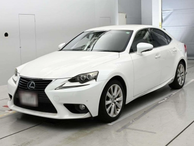 LEXUS IS