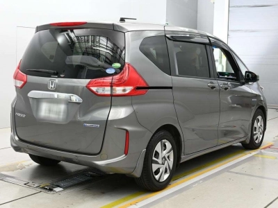 HONDA FREED HYBRID